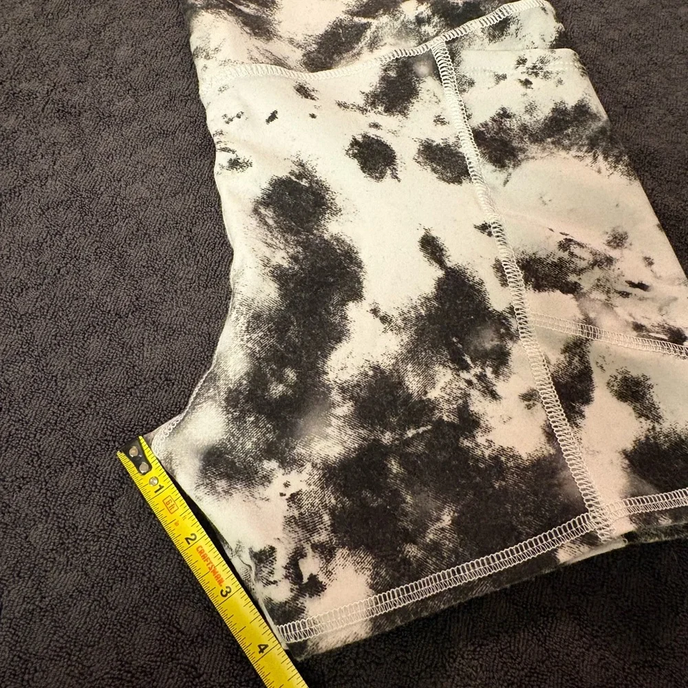 2 pair Women’s Evolution & Creation Tie-Dye Bike Shorts Size L